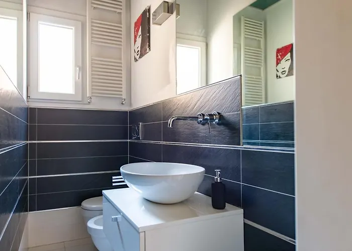 Modern & Bright In Oltrarno, Steps To Boboli & Pitti *