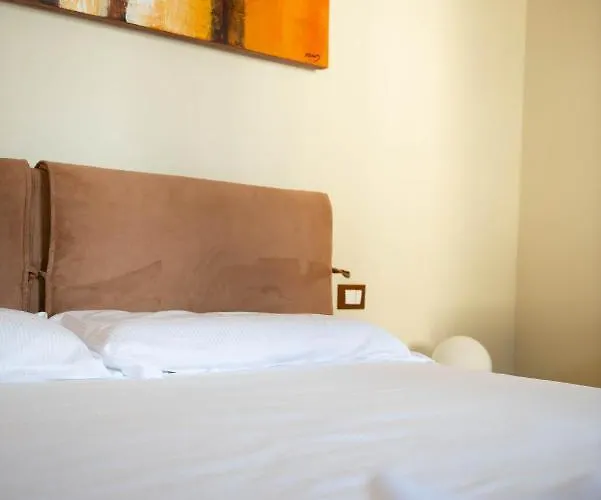 Modern & Bright In Oltrarno, Steps To Boboli & Pitti Firenze