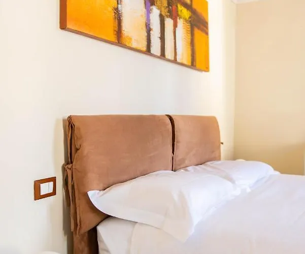 Modern & Bright In Oltrarno, Steps To Boboli & Pitti Lejlighed