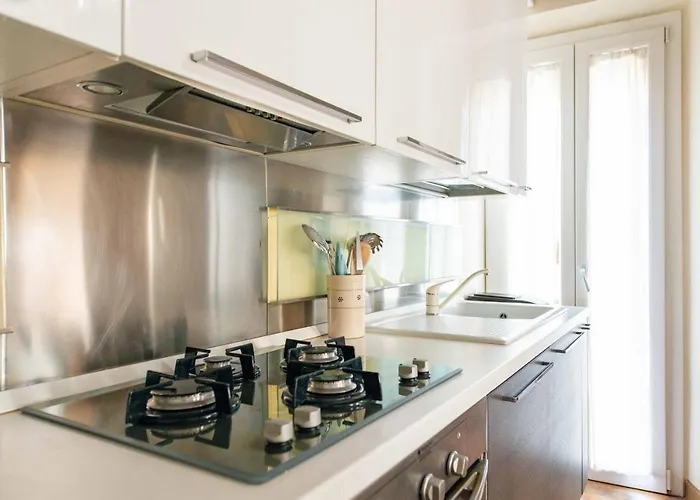 Modern & Bright In Oltrarno, Steps To Boboli & Pitti