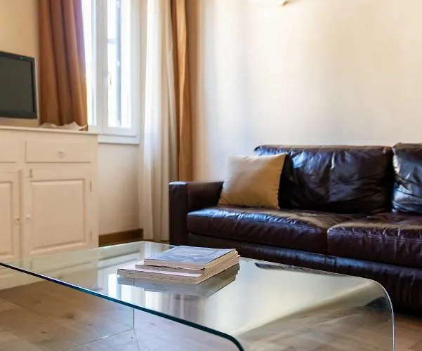 Modern & Bright In Oltrarno, Steps To Boboli & Pitti Lejlighed Firenze