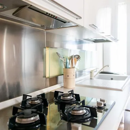 Modern, Bright Near Boboli Gardens & Santo Spirito - Homeunity Φλωρεντία